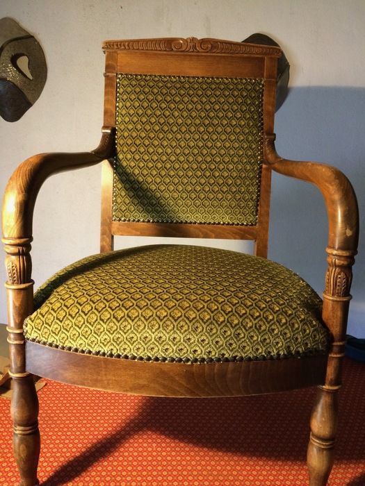 FAUTEUIL STYLE RESTAURATION TISSU VELOURS QUALITE HOTEL RESTAURANT AMEUBLEMENT TAPISSIER